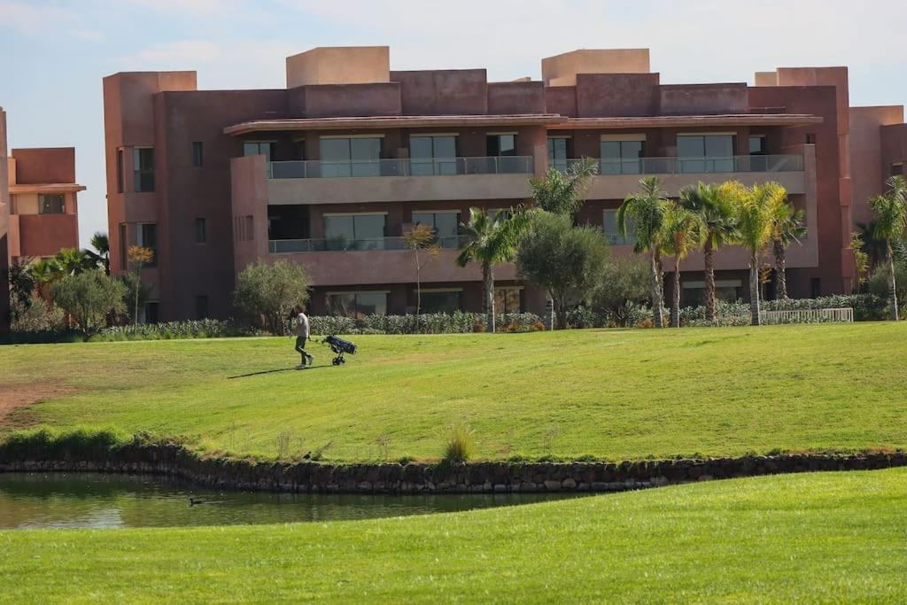 Cosy Appartemt Vue Sur Golf Et Montagne 马拉喀什 外观 照片